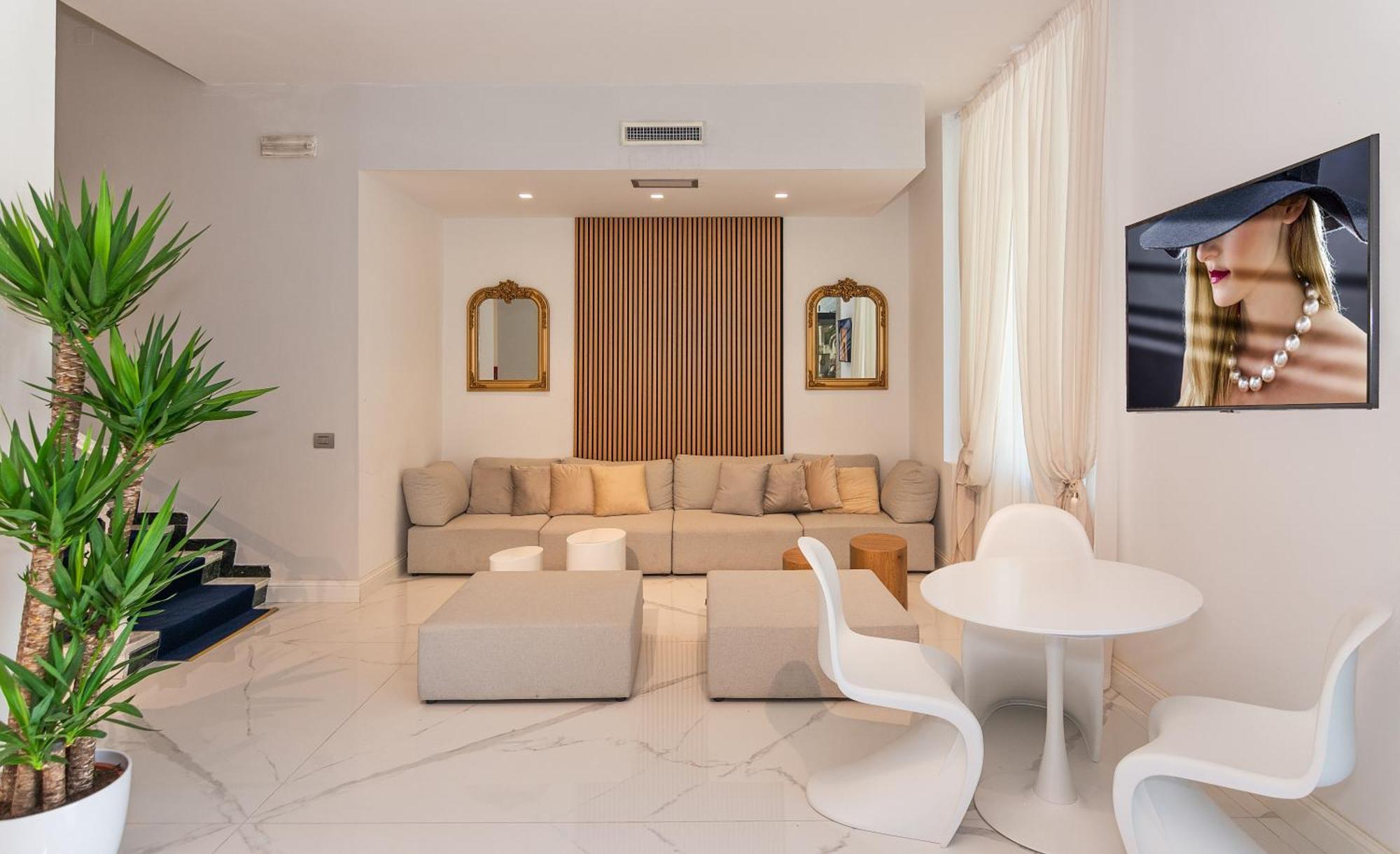 Hotel Tirreno 4*